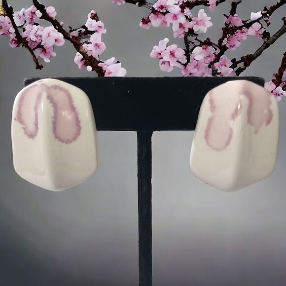 Vintage 80s Ceramic Earrings Geometric Retro Purple Lilac White Disco Pierced. - Picture 6 of 15